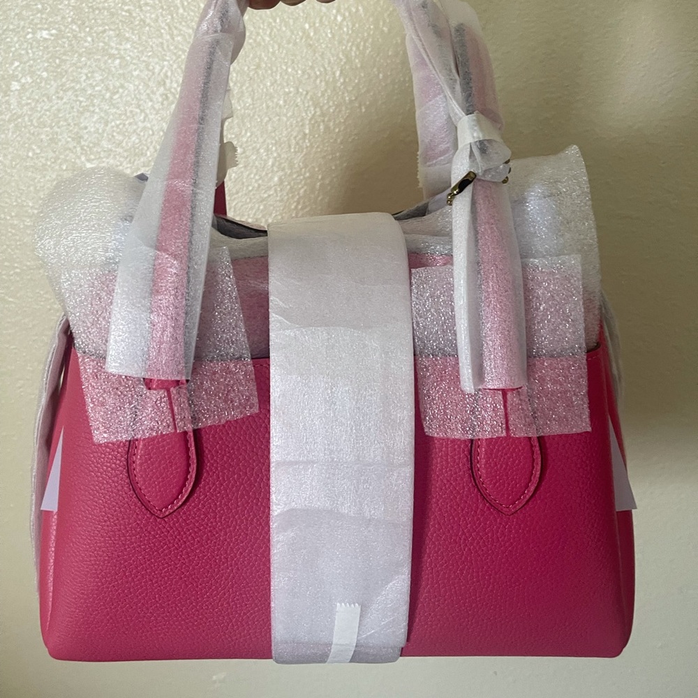 LORA CARRYALL 30 IN BRASS/CONFETTI PINK